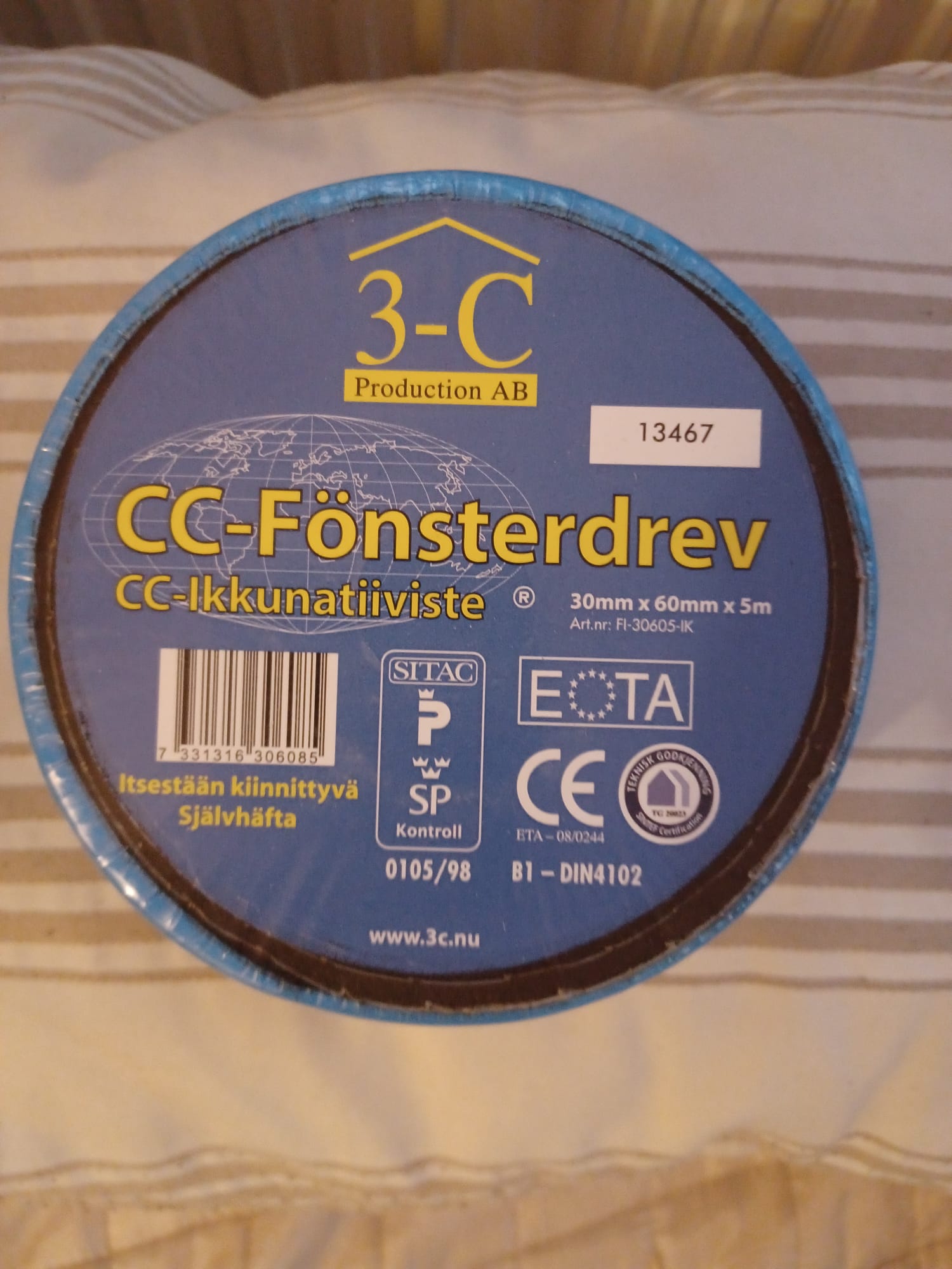 CC-Paisuva tiivistenauha eli CC-Fönsterdrev rullana